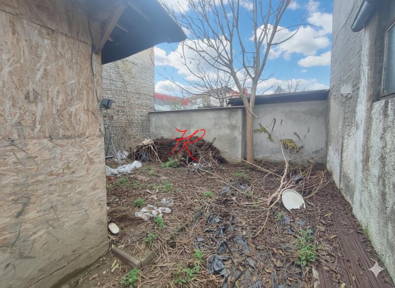 Obor, vanzare casa batraneasca cu autorizatie vila.